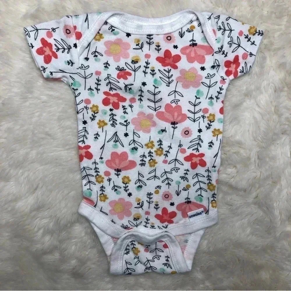 Gerber Onesie Diaper Shirt White  / Floral Size Newborn